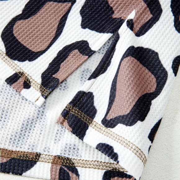 Leopard Print Zip-Up Hoodie - Picture 10 of 10